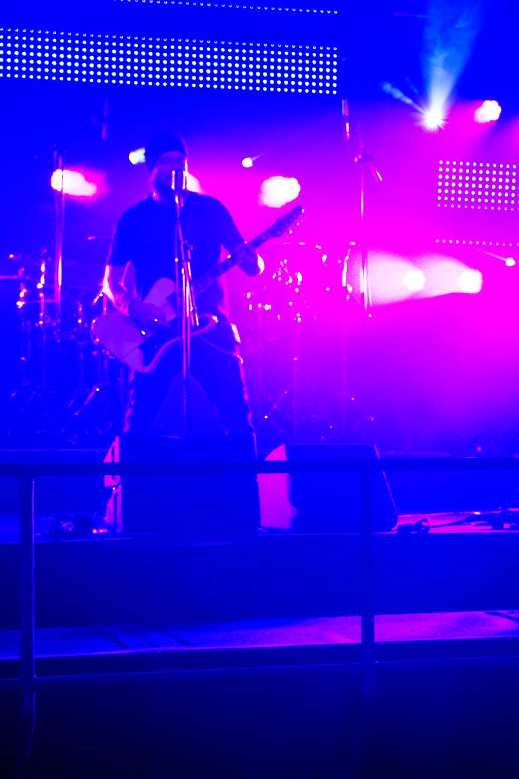 Electric Vibes: A Guitarist's Journey Through Neon Lights and Soundscapes
