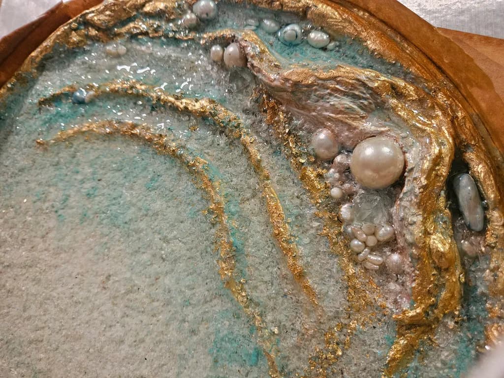 Gilded Pearlscape