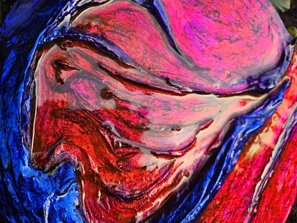 Glossy Swirl Burst