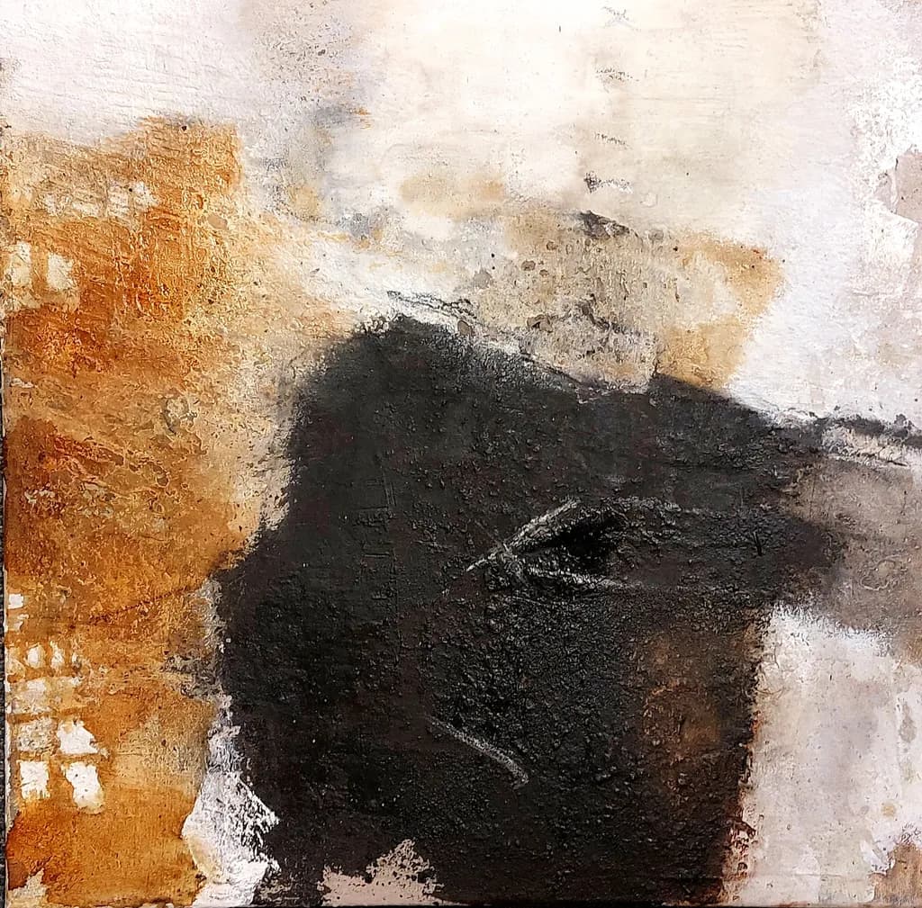 Abstract Echoes