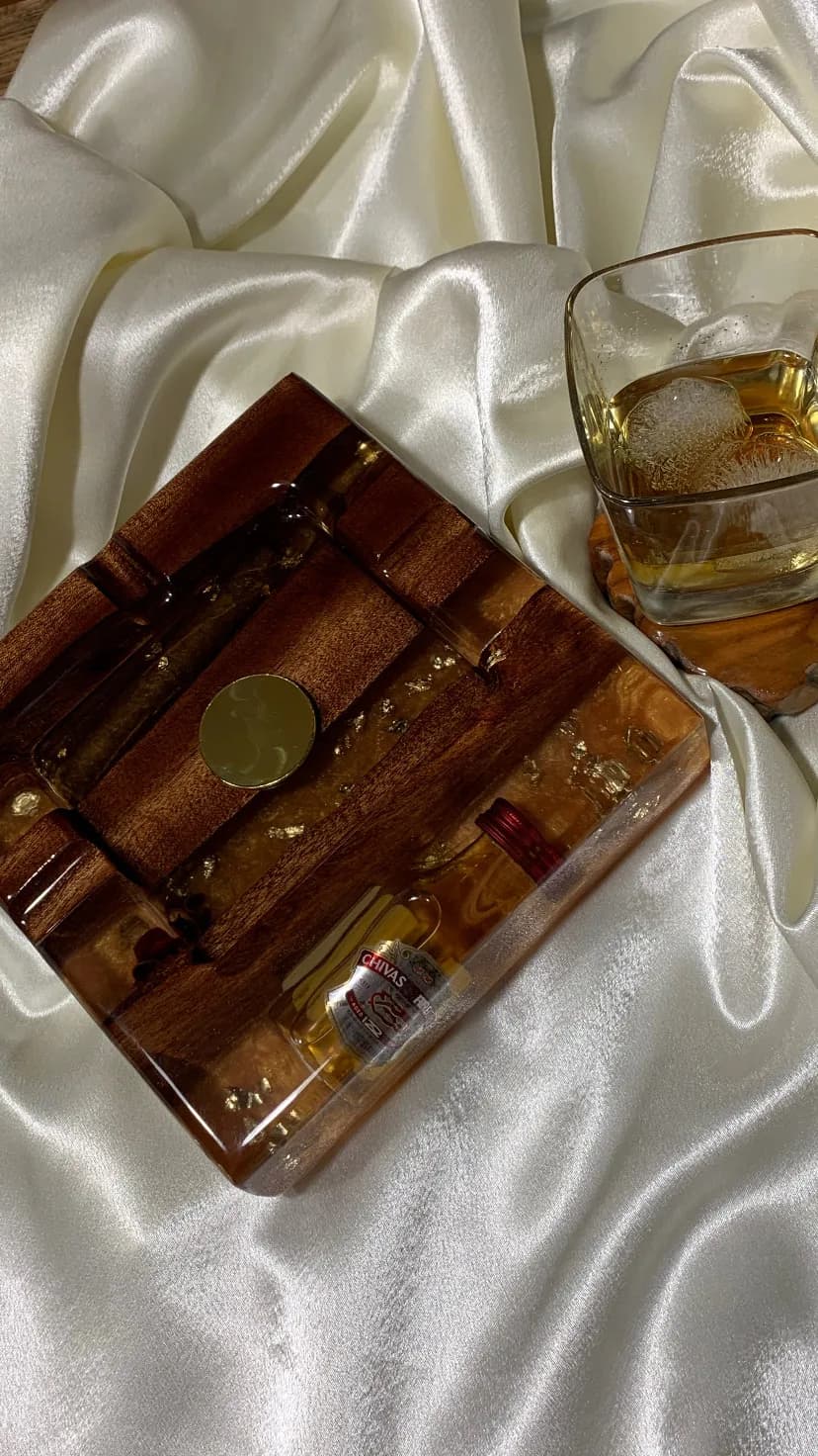 Elegant Resin and Wood Coaster Set with Gold Accents for Whiskey Lovers