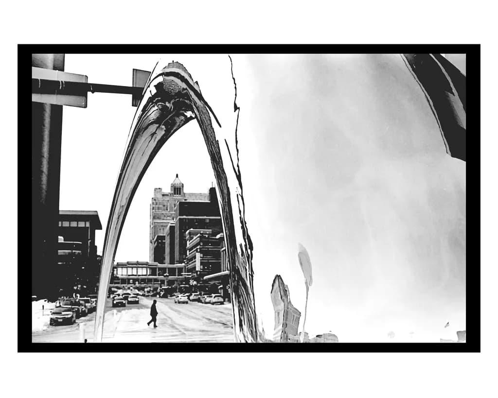 Reflections of Urban Solitude: A Monochrome Journey Through the Cityscape