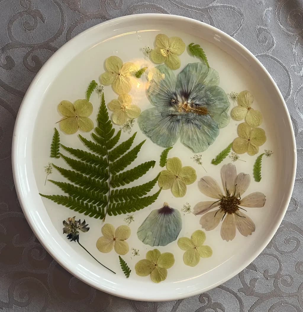 Ethereal Garden: Preserved Floral Harmony in a Ceramic Dish