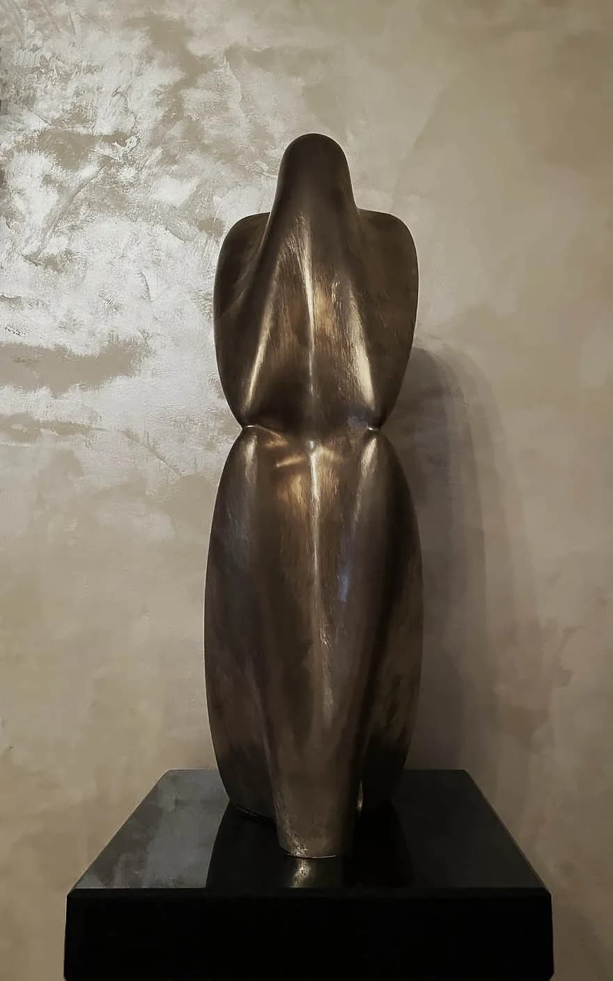 Ethereal Embrace: A Sculptural Journey of Form and Emotion