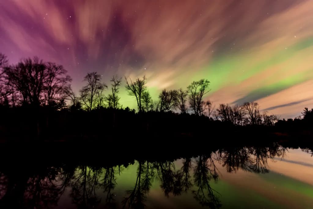 Aurora Reflections