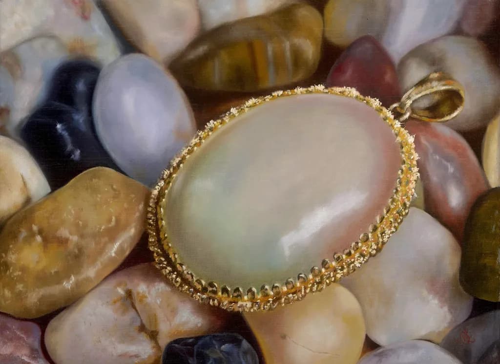 Lustrous Gemstone