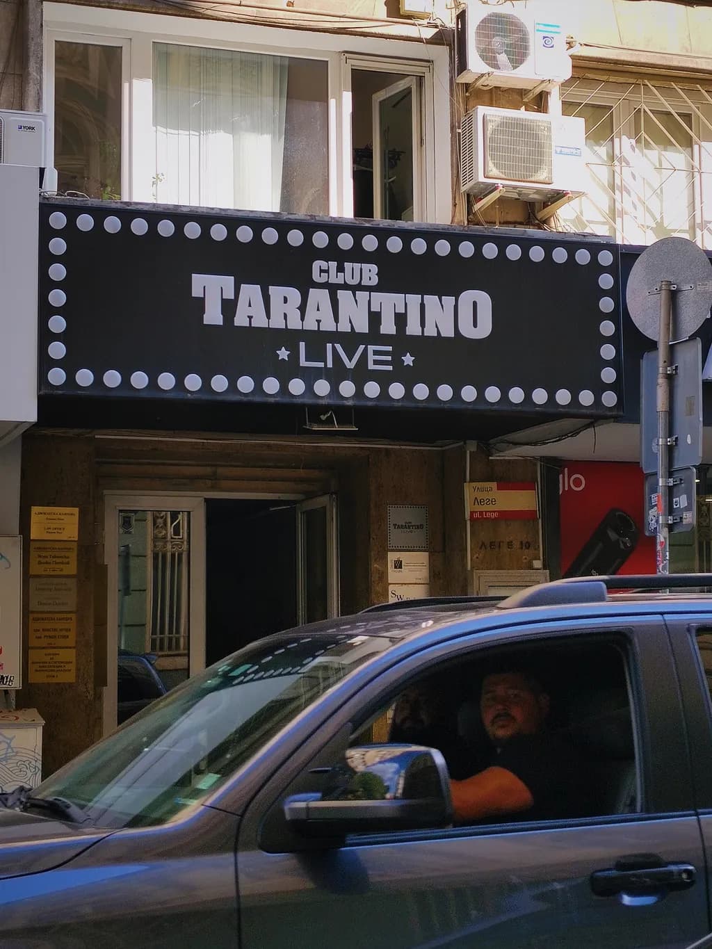 Club Tarantino Live