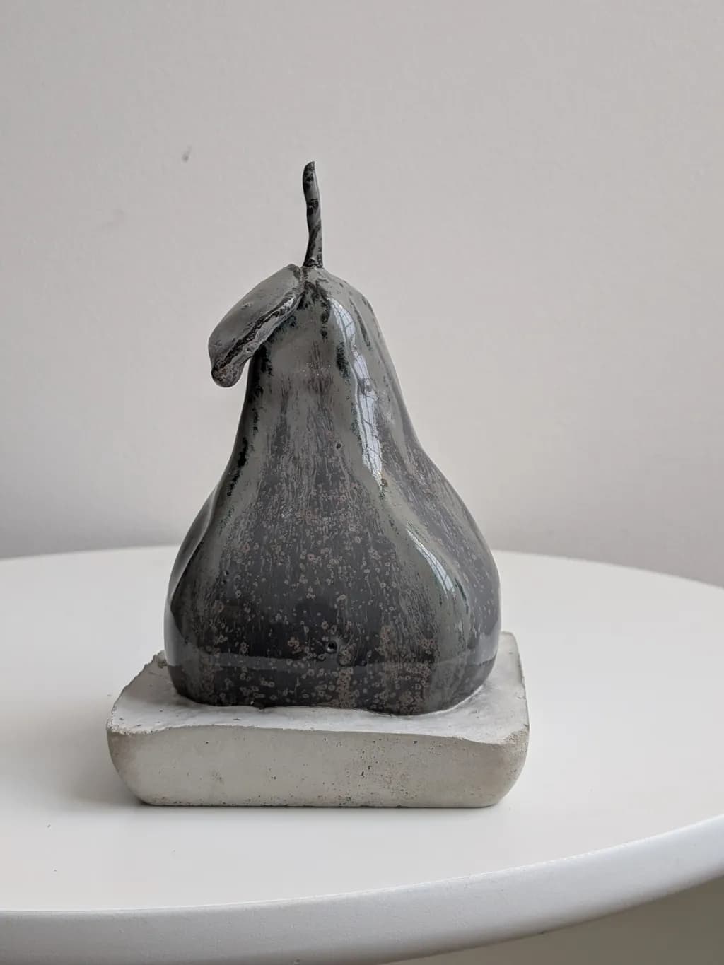 Modern Gray Pear
