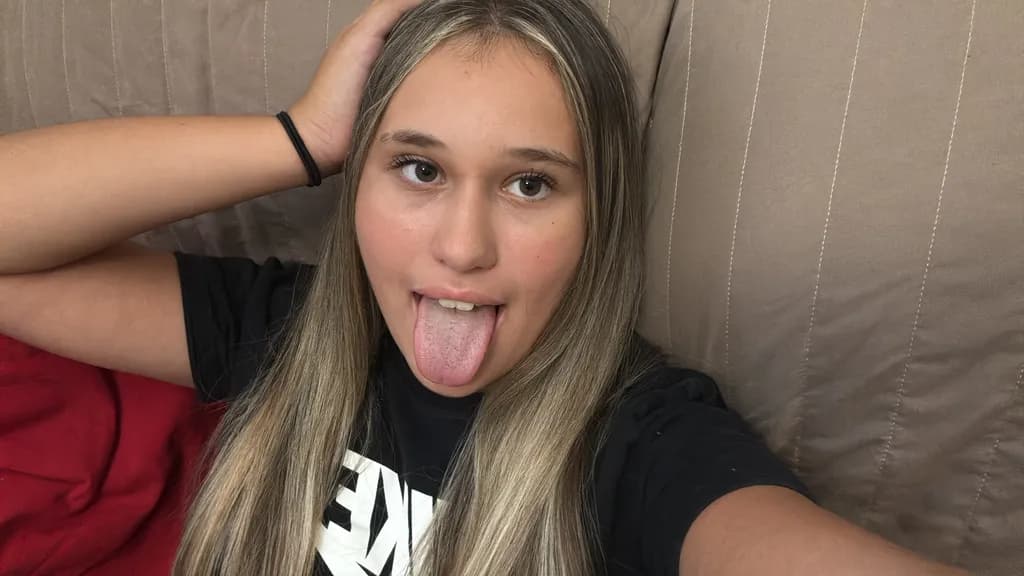 Cheerful Selfie: A Playful Expression of Fun and Casual Vibes