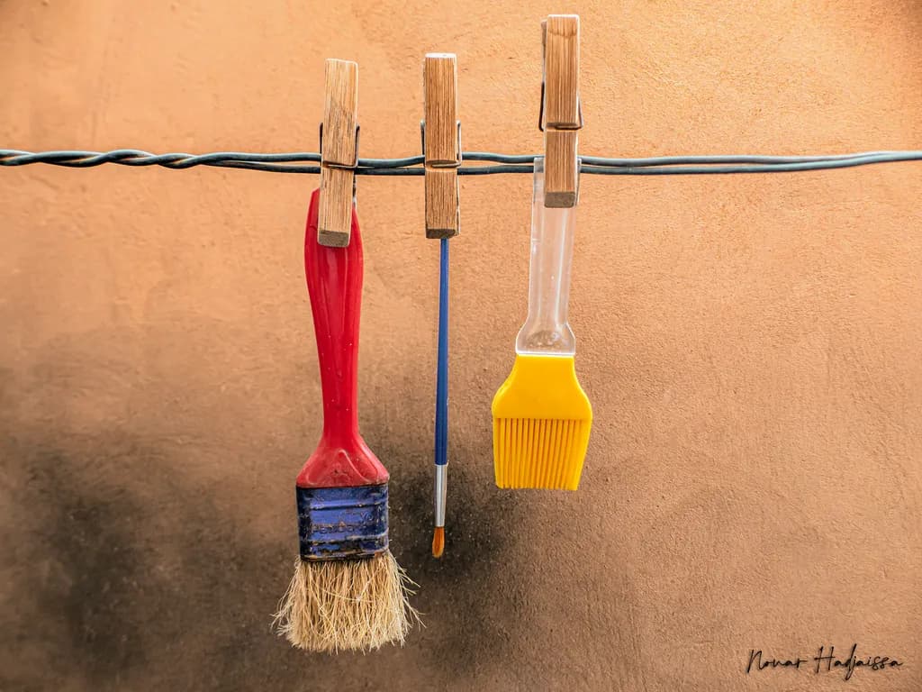 Colorful Brushes on Line