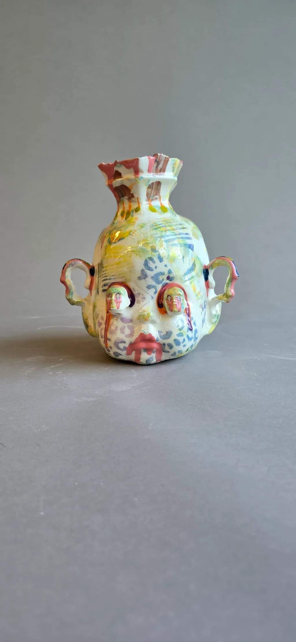Fragmented Faces Vessel