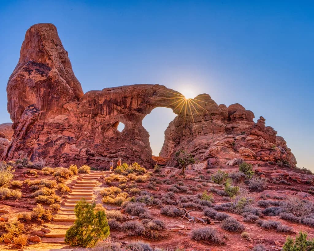 Arches Gateway