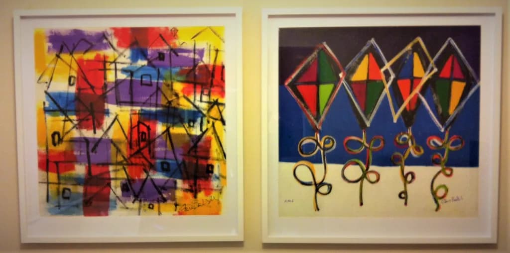 Color Grid and Kites