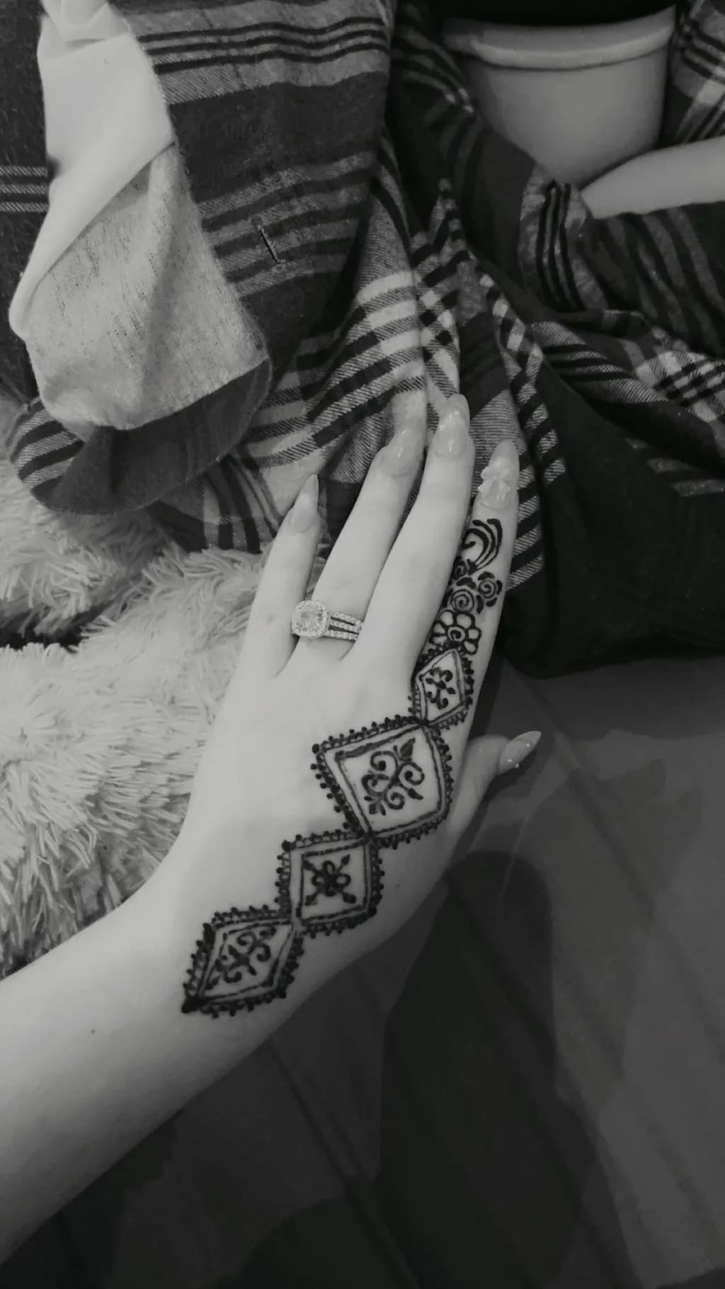 Henna Elegance