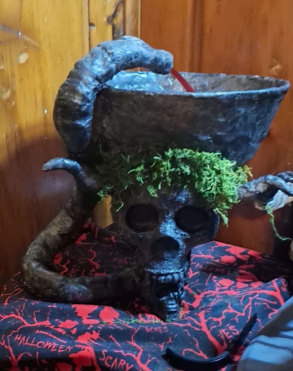 Creepy Skull Planter