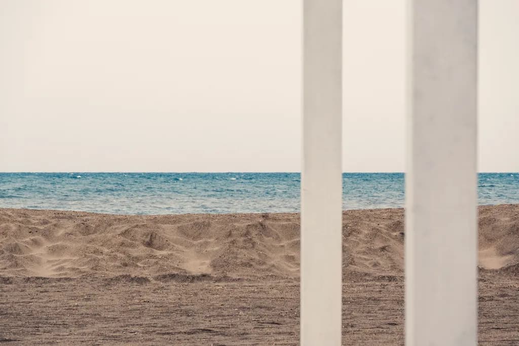 Divided Horizon