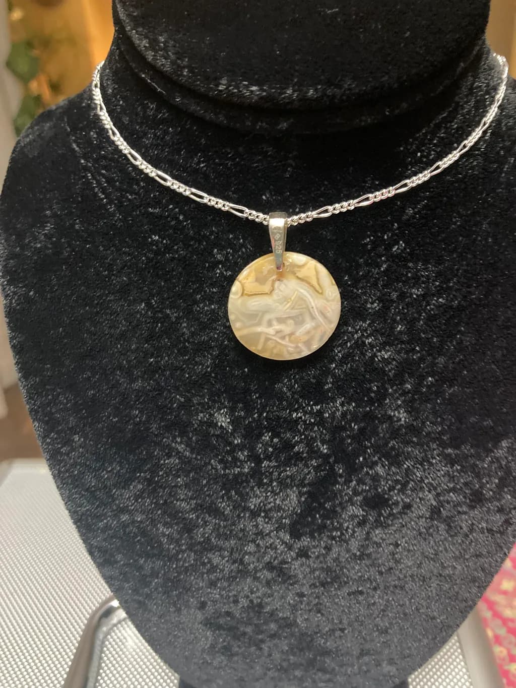 Agate Pendant Necklace