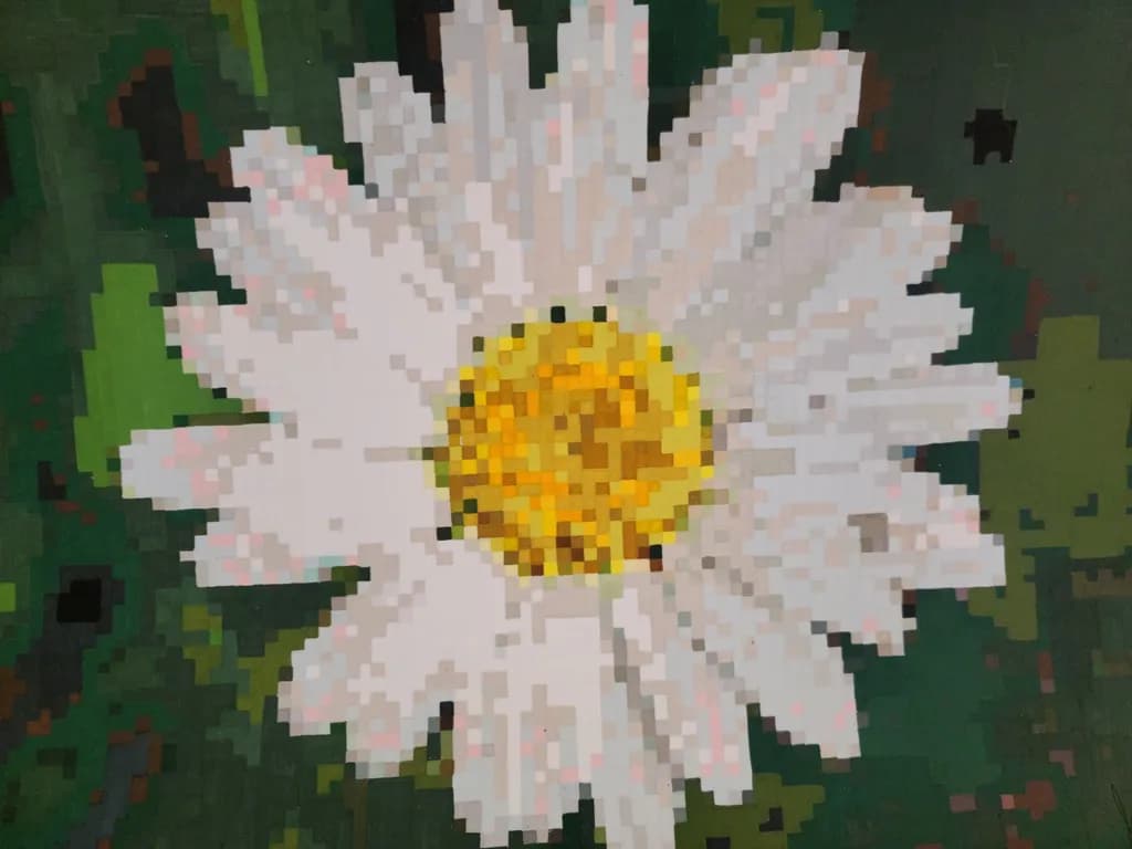 Pixelated Daisy