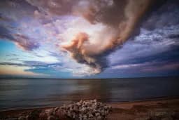 Twisted Horizon