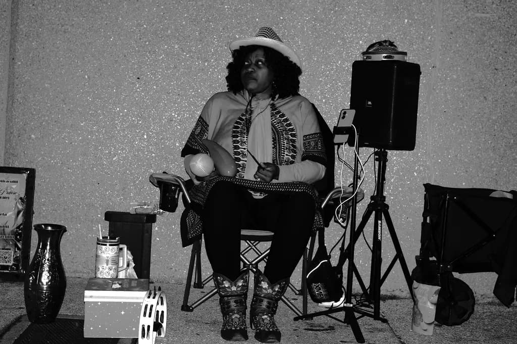 Street Performer Essence