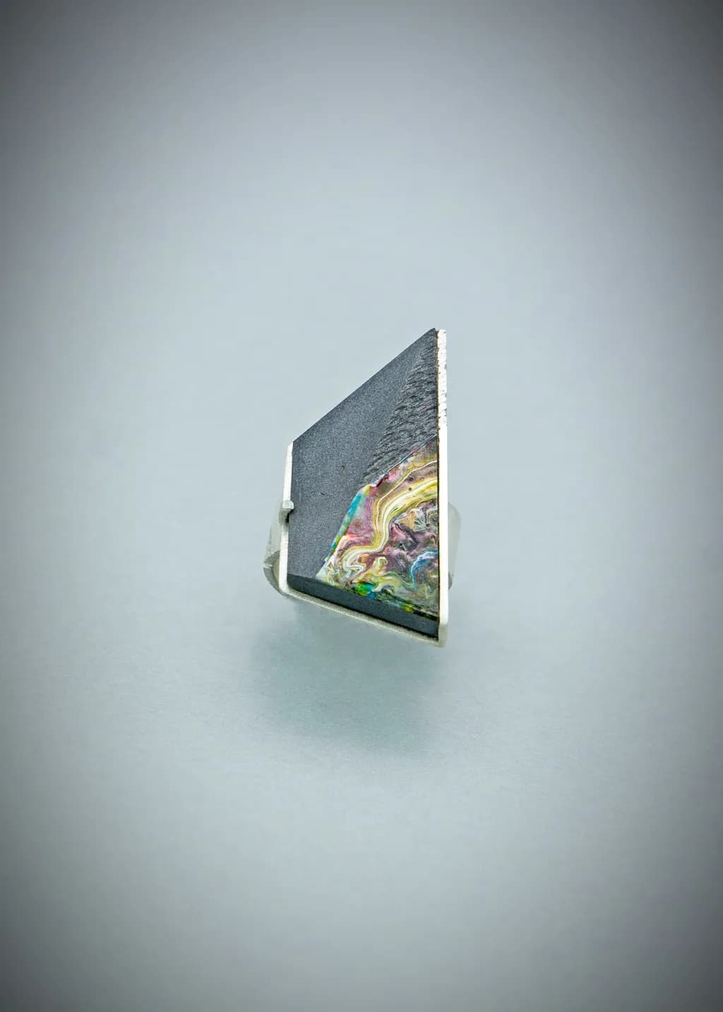 Geometric Elegance Ring
