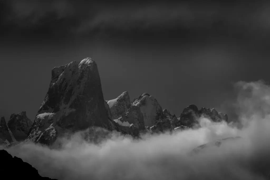 Silent Monolith