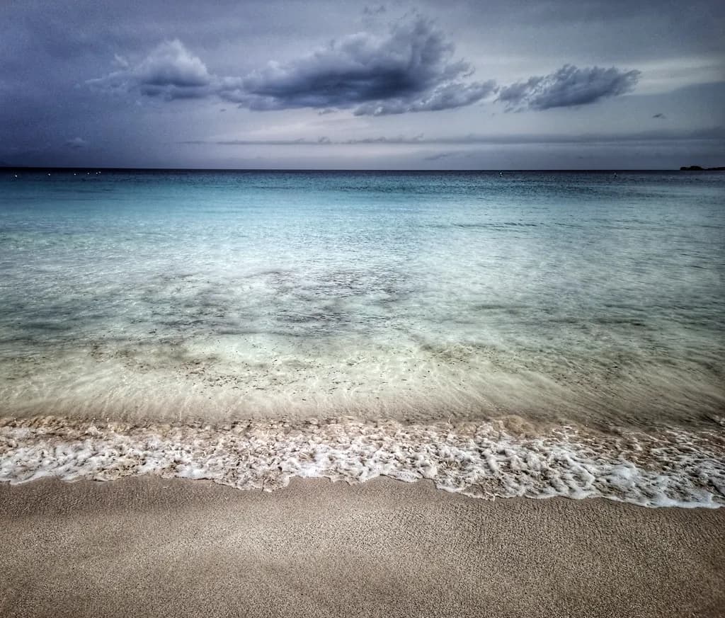 Le Bombarde Shoreline