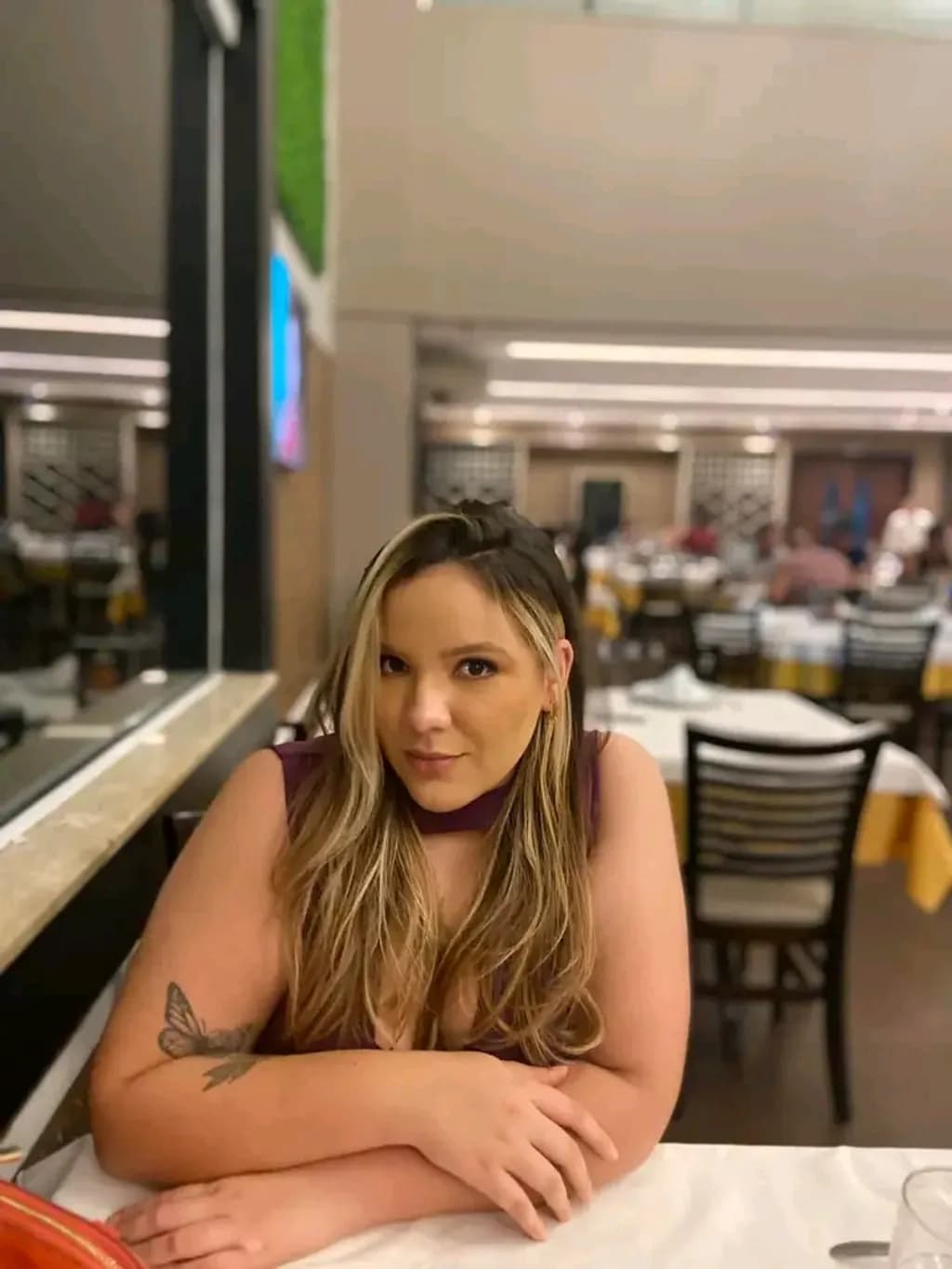 Candid Elegance