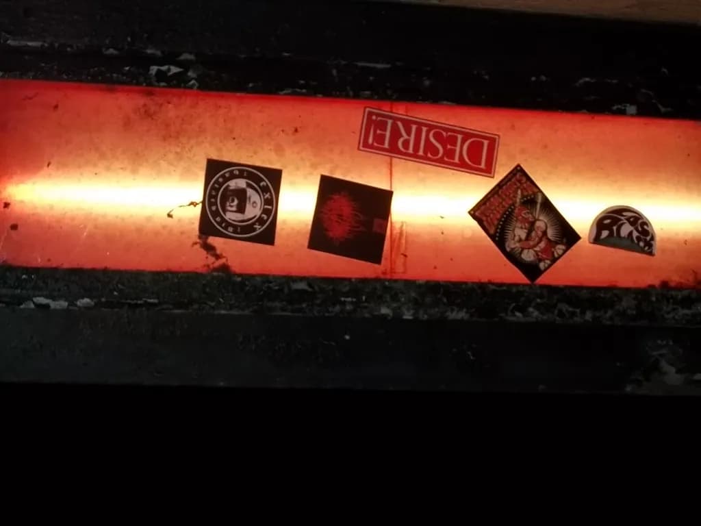 Sticker Glow