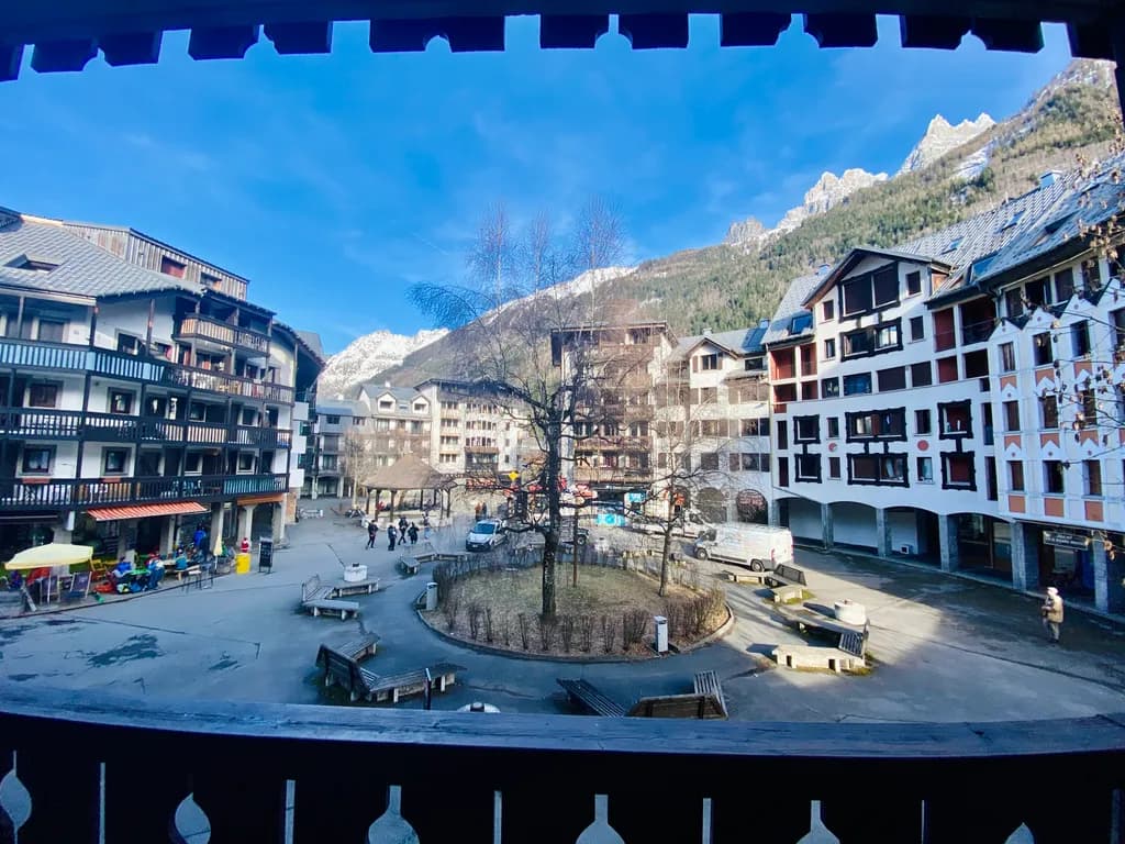Mountain Village Square