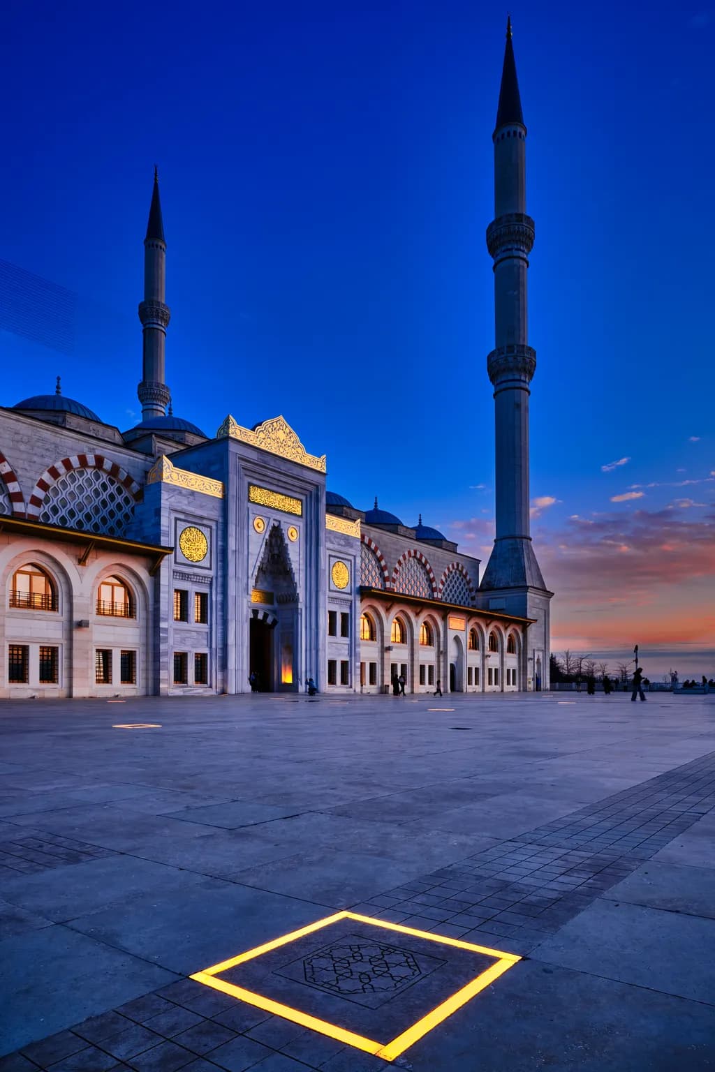 Geometry of Dusk, Çamlıca Mosque