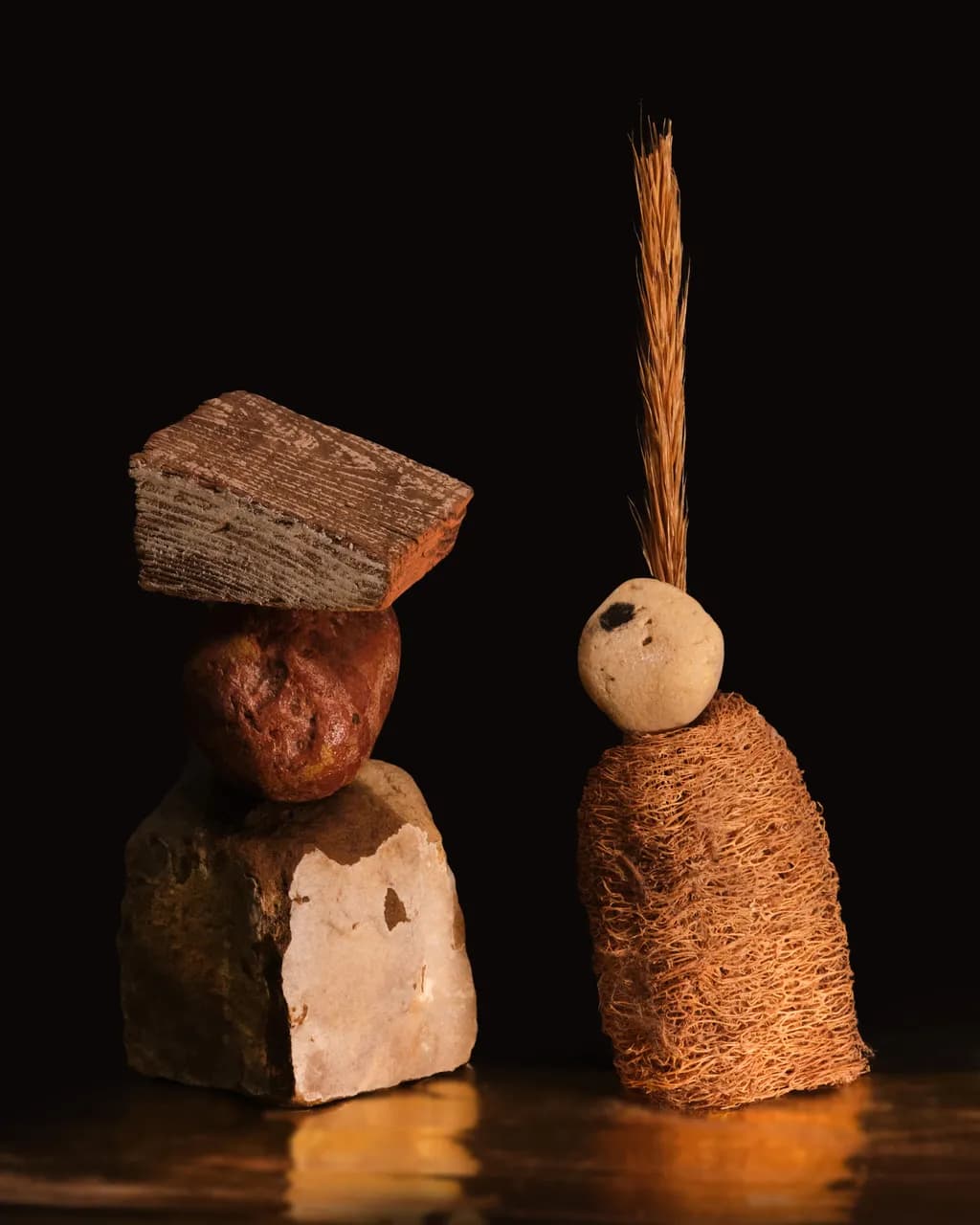 Pareja3 Stone Figures