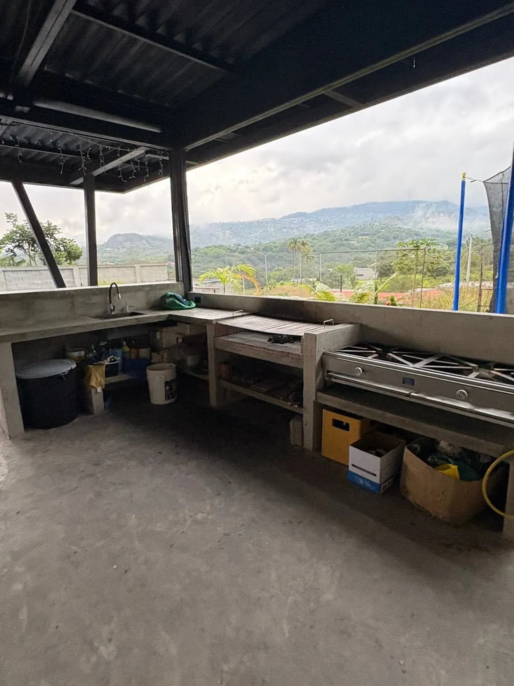 Outdoor Kitchen Retreat