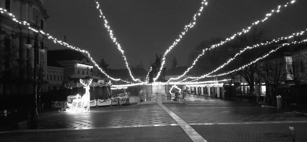 Silent Holiday Glow