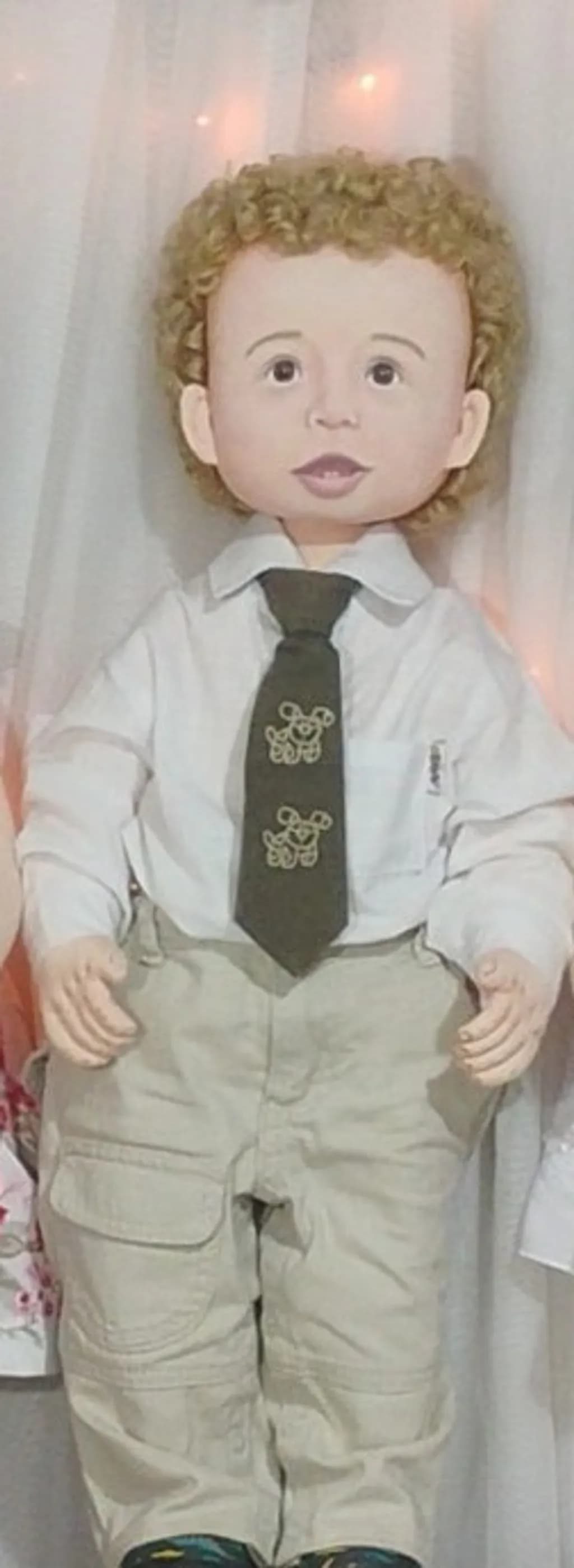 Curly-Tie Doll