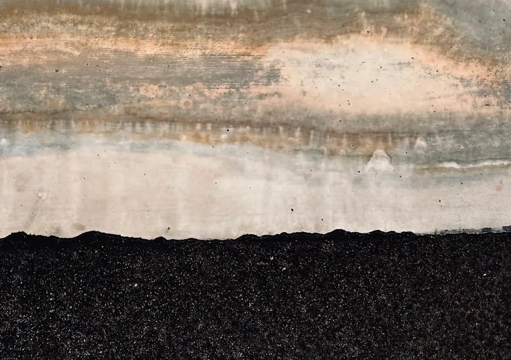 Layered Horizons