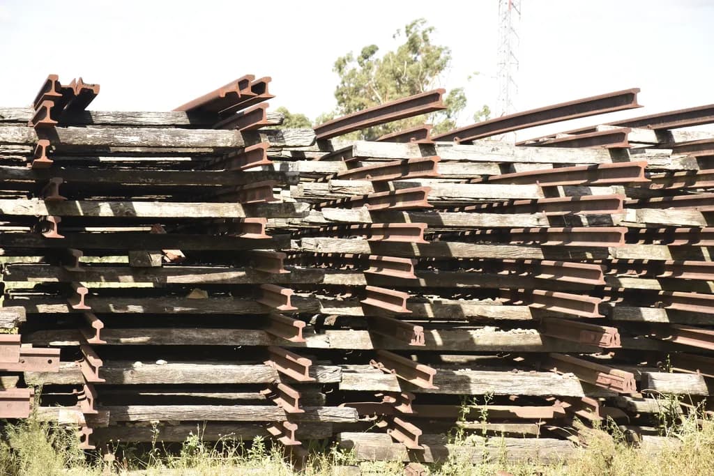 Stacked Rails
