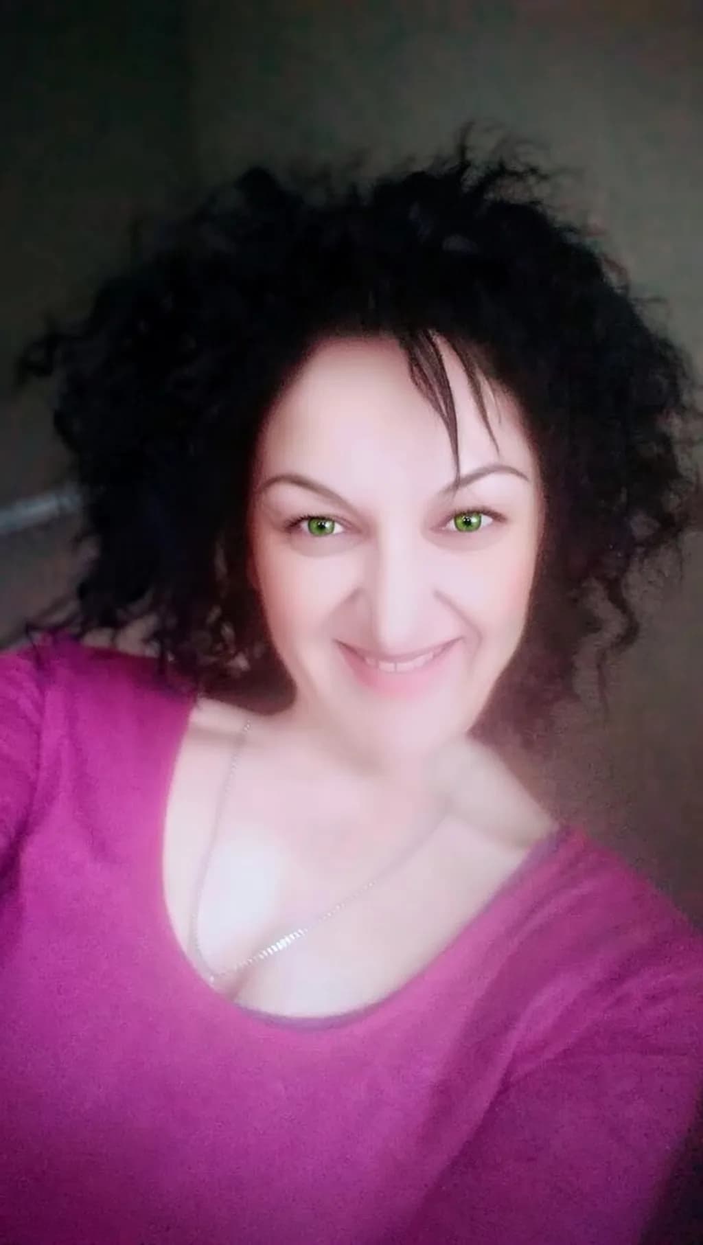 Green Eyes, Pink Top