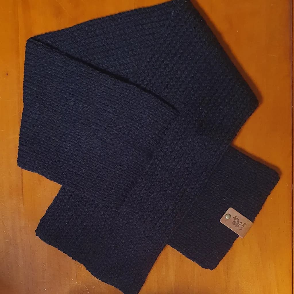 Textured Navy Knit Scarf