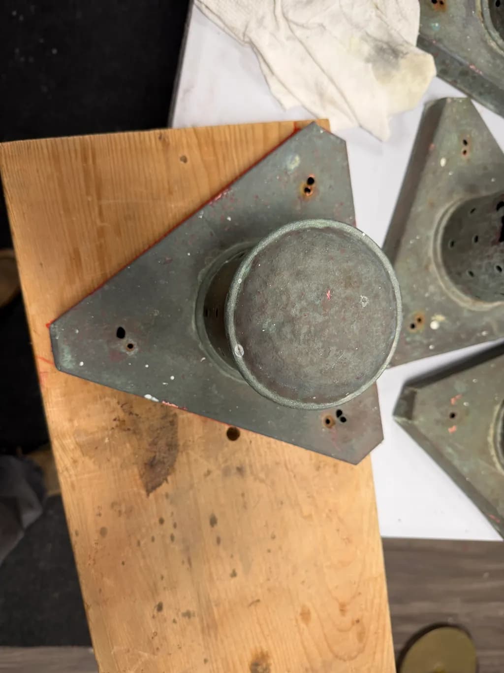 Industrial Triangle Anchor