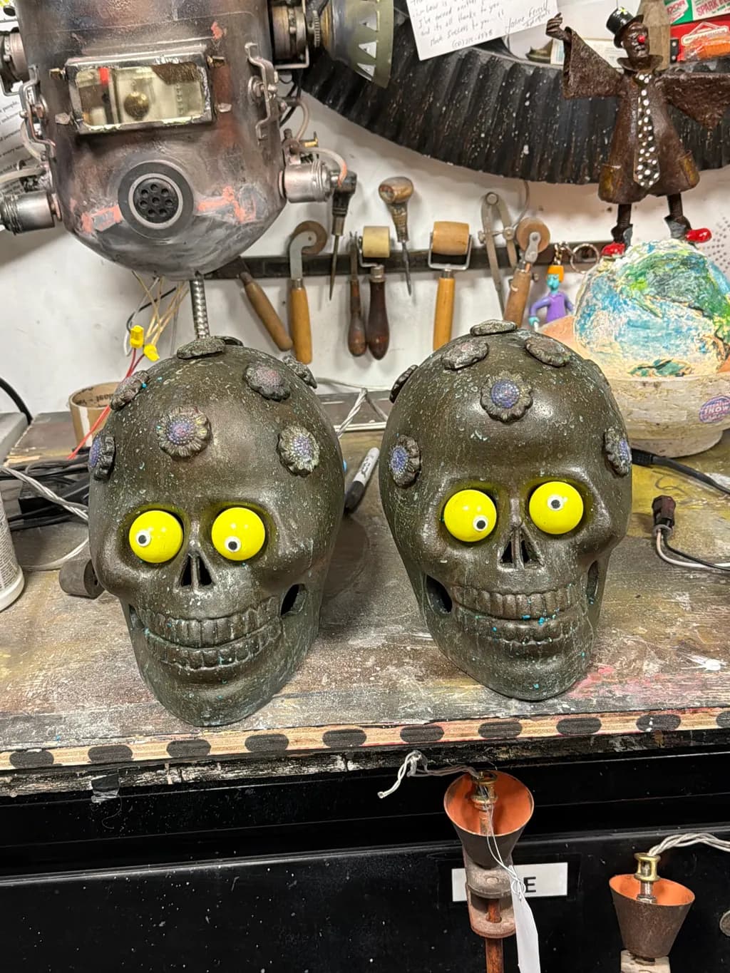 Googly Skull Twins