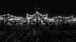 Night Scene with Motorcycles / Nachtaufnahme mit Motorrädern