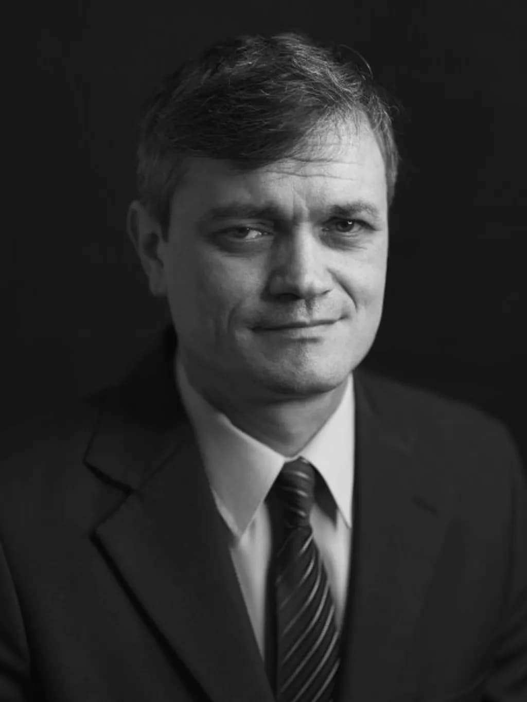 Birou Administrativ Portrait