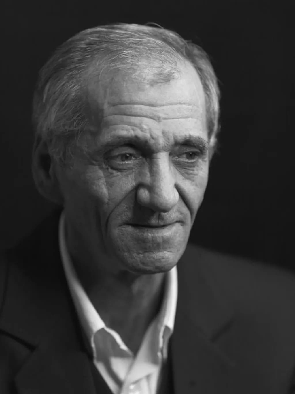 Birou Administrativ Portrait