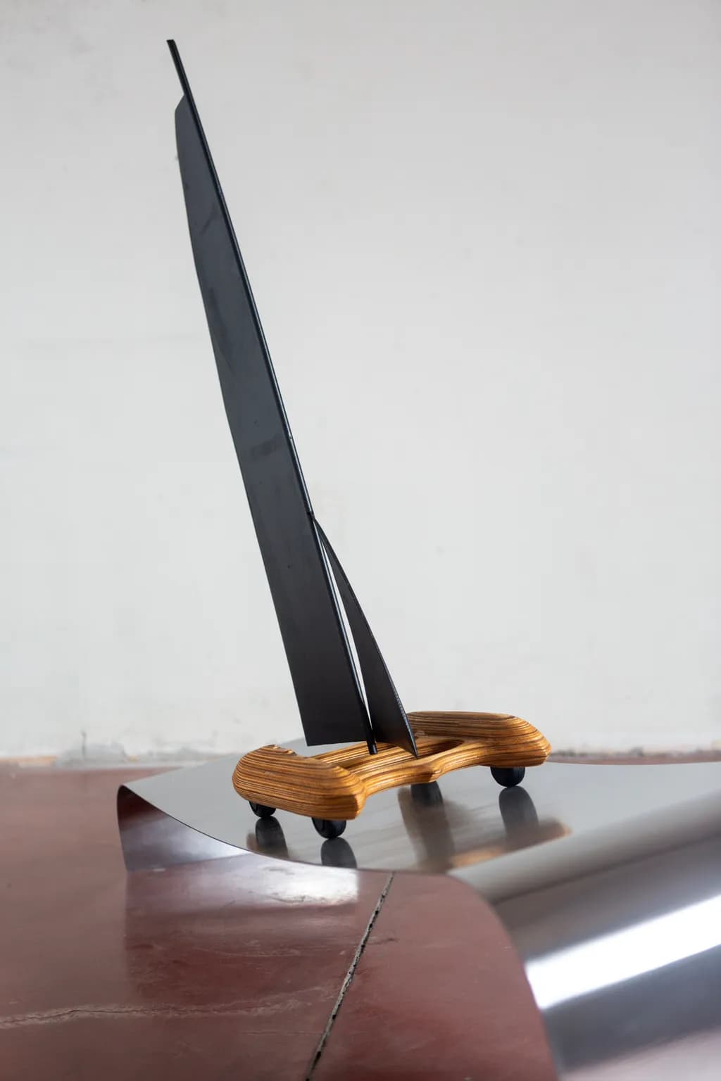 Ground wind shape #019 (a tribute to Mollino)