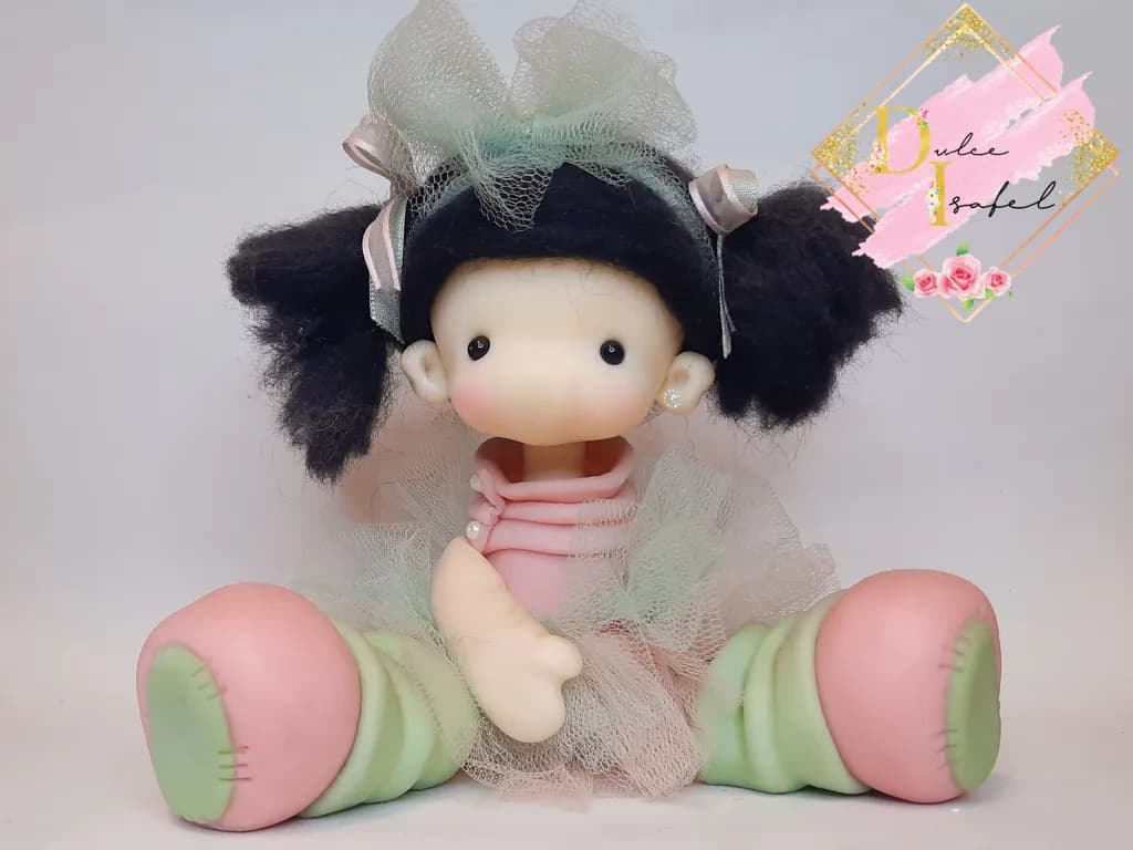 Tulle Totsurrender