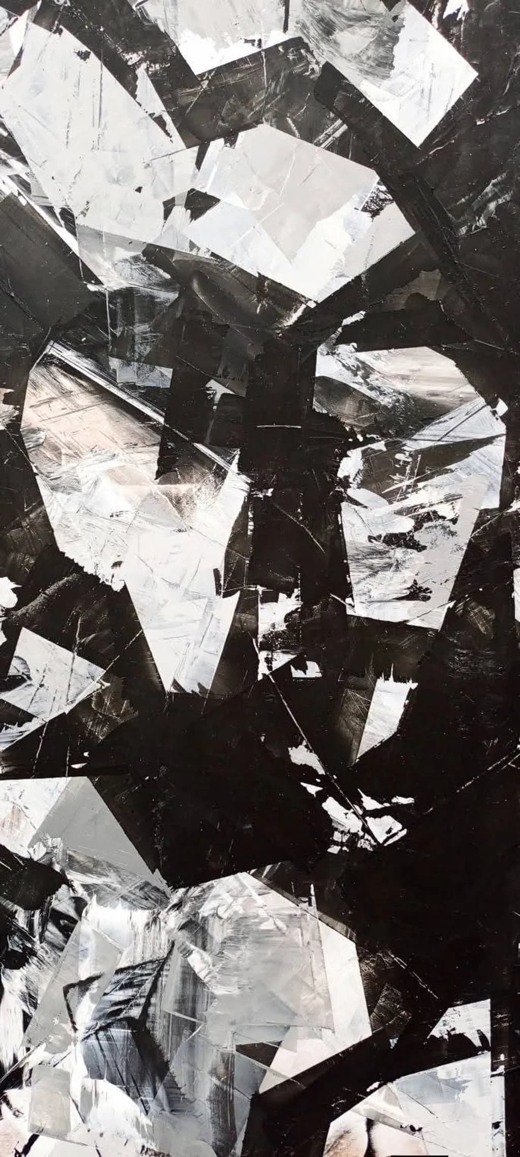 Monochrome Fragments