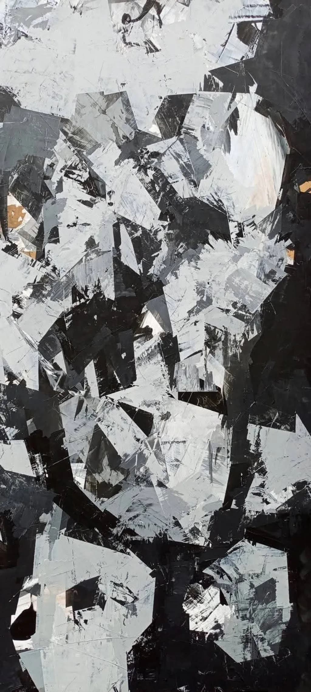 Monochrome Fracture