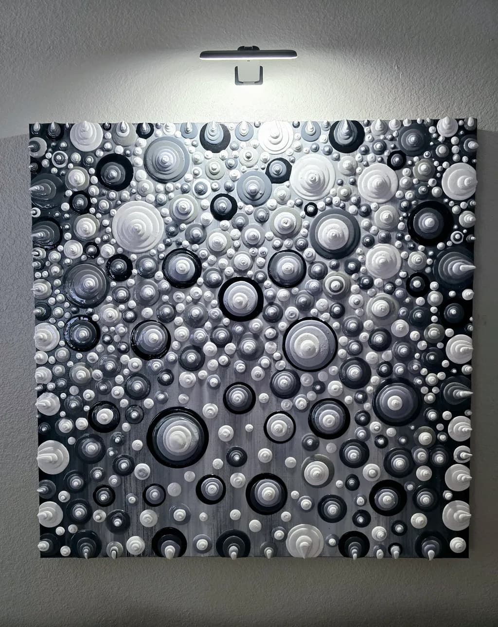 Monochrome Orbs