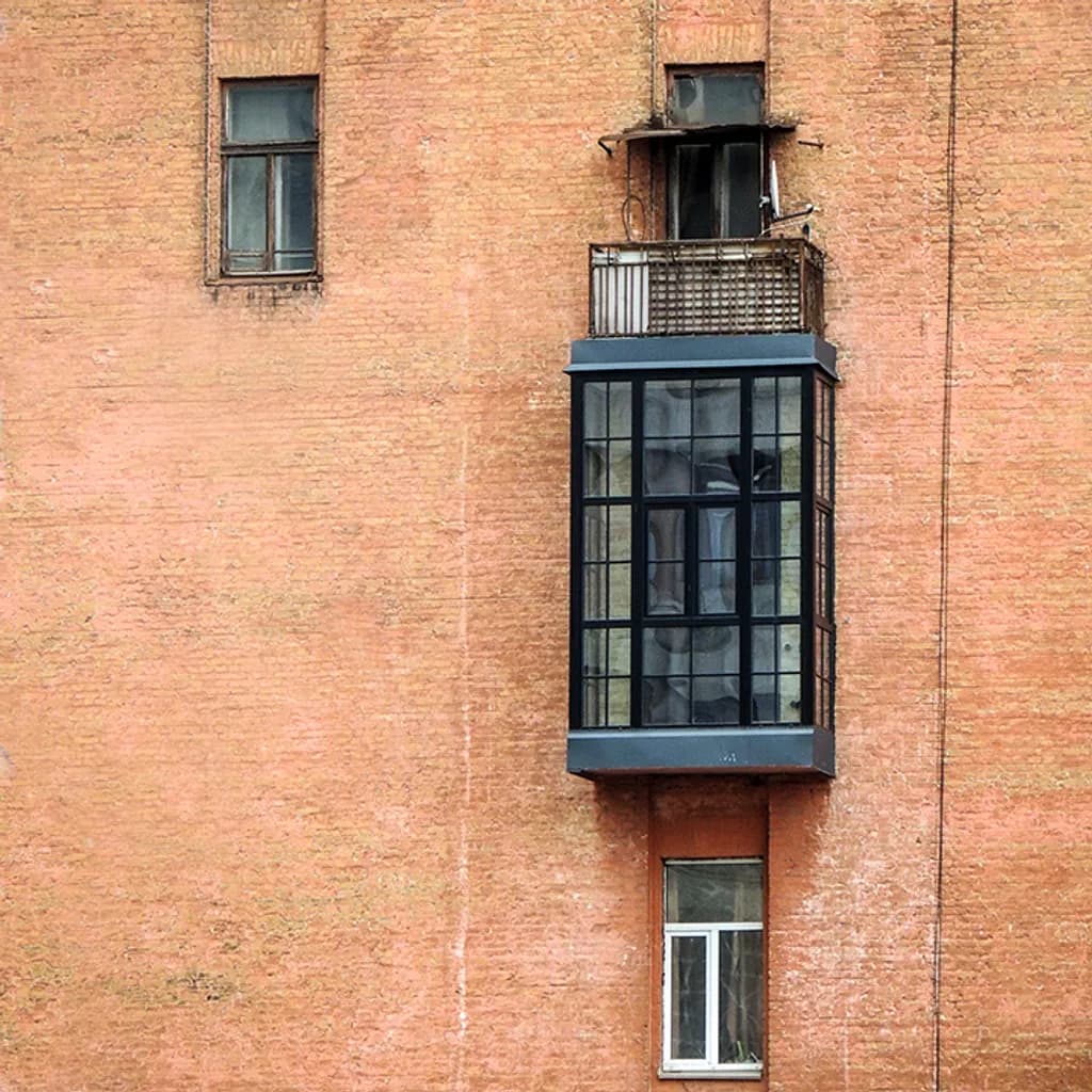 Suspended Windowscape